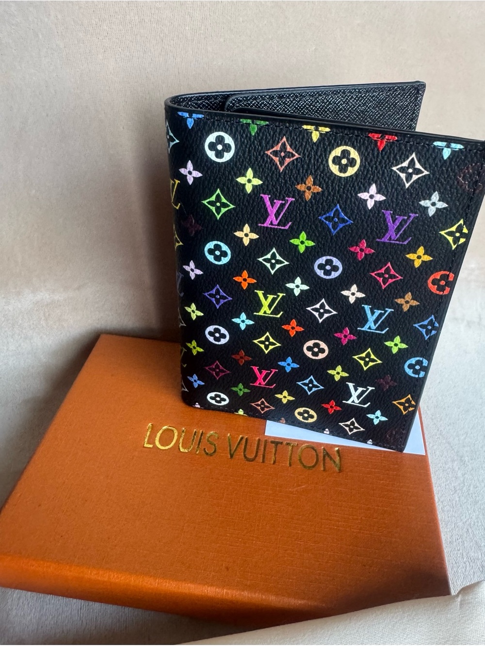 💚FLASH SALE ‼️ BRAND NEW‼️FASHION MULTICOLOR MONOGRAM PASSPORT/WALLET FULL SET💚